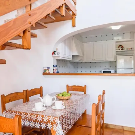 Eulalia Uno Villa