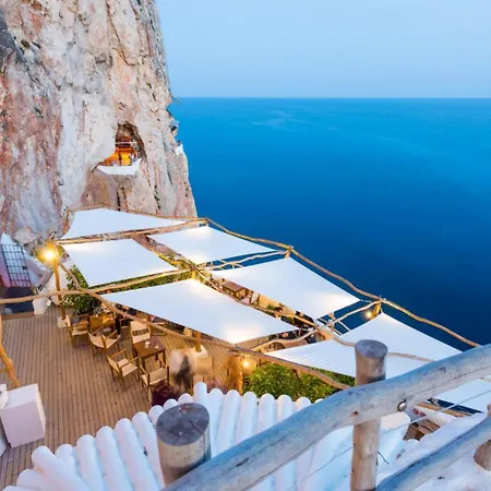 Eulalia Uno Βίλα *